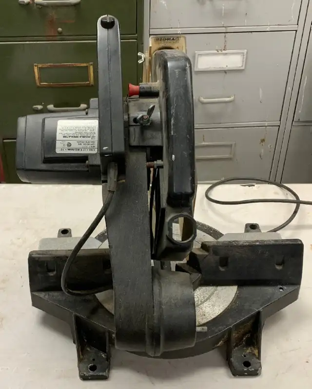 Black & Decker Professional 10" Miter Saw in Power Tools in Strathcona County - Image 4