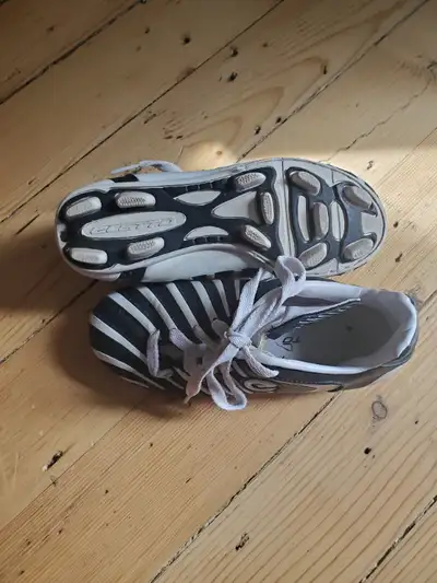 Soccer shoes kids size 12, View more