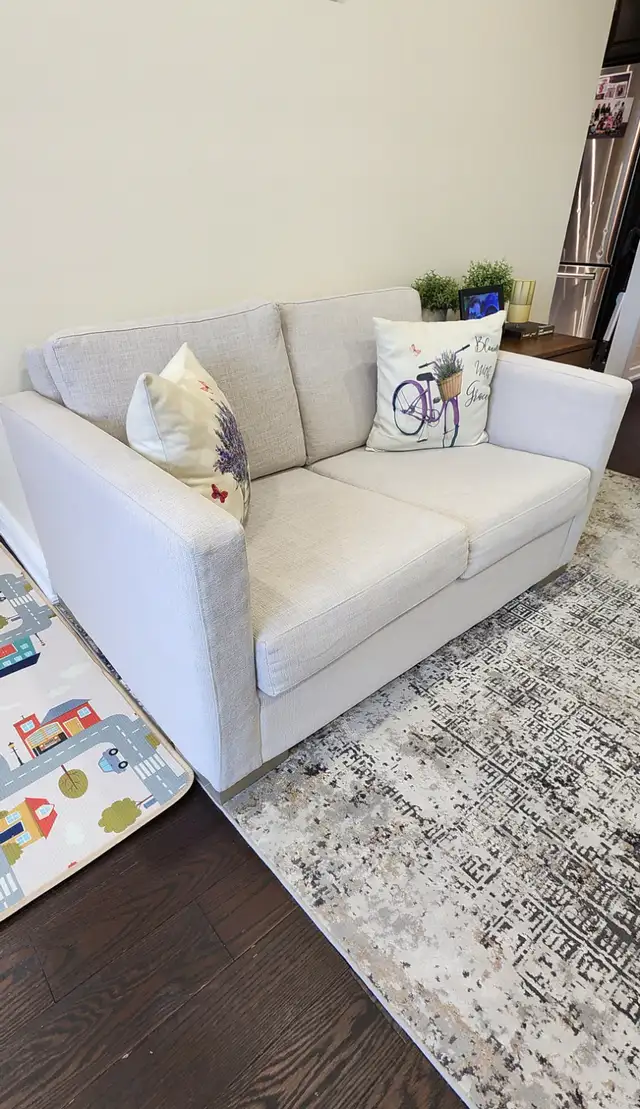 3 + 2  Seater Sofa Set – FREE $550 Carpet ! – Urgent Sale62863736055042121