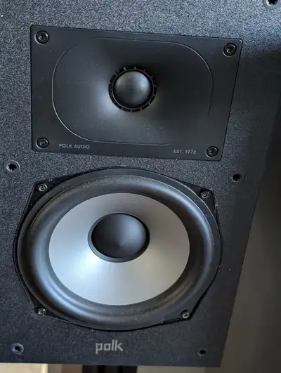 Polk Xt 20 Speakers  Pair barely used, View more