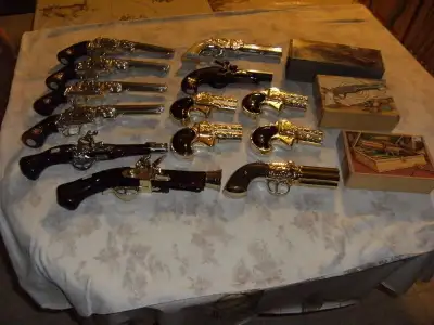 Collection de bouteilles Avon # 5, View more