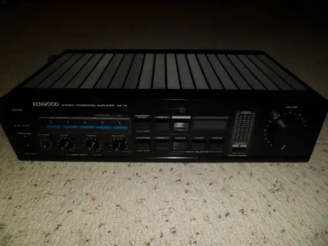 KENWOOD KA-74 INTEGRATED Stereo Amplifier Used, Working in General Electronics in Markham / York Region - Image 2