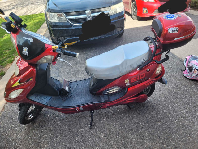 Gio electric moped in eBike in Brantford - Image 3