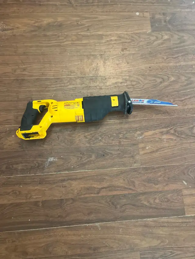 Dewalt saw.  EUC