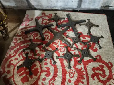 Cast iron Table Base mountable feet from restaurant - small 20$ - large 35$ - discount price for all...
