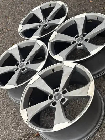 OEM 20"Audi ROTOR(5x112)-A4/A5/Q5/Q4/Q3/TT/Atlas/Passat/Tiguan Set of four 20 inch Authentic Audi RO...