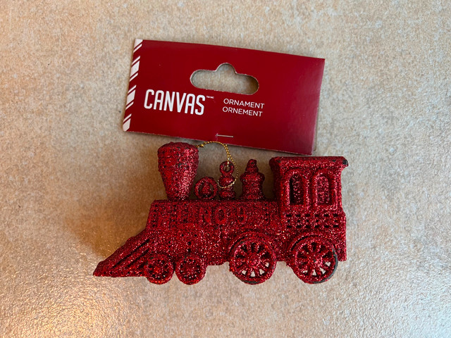 Canvas Xmas Christmas Tree Ornament Train BRAND NEW NWT in Holiday, Event & Seasonal in City of Toronto