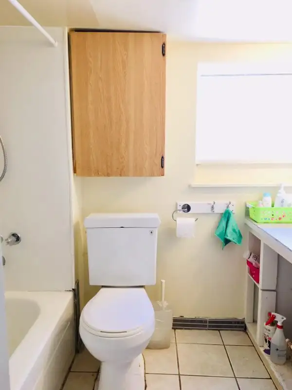 Room in a shared house near 29 Ave. Skytrain station (Collinwood in Long Term Rentals in Vancouver - Image 4