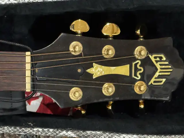 Acoustic Guitar: Guild D-30 (USA) in Guitars in Ottawa - Image 4