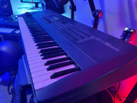 Yamaha EX5 76-Key Synthesizer/MIDI Controller