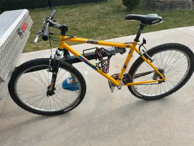 Vélo de montagne 26 pouces fait au Québec, View more