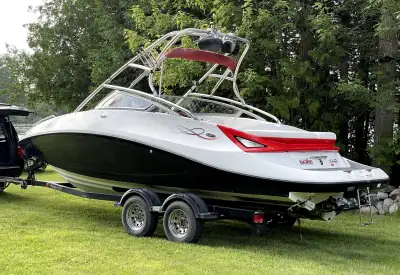 2007 Sea-Doo/BRP 230 Wakeboat in excellent condition. Located in the Kawartha Lakes. Has twin 215hp...
