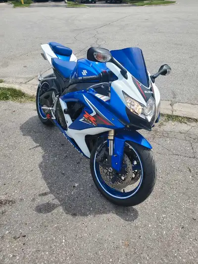 Hi i Have a 2008 Suzuki gsxr 600 with 28000km . The motorcycle is in good condition if the ad up tha...
