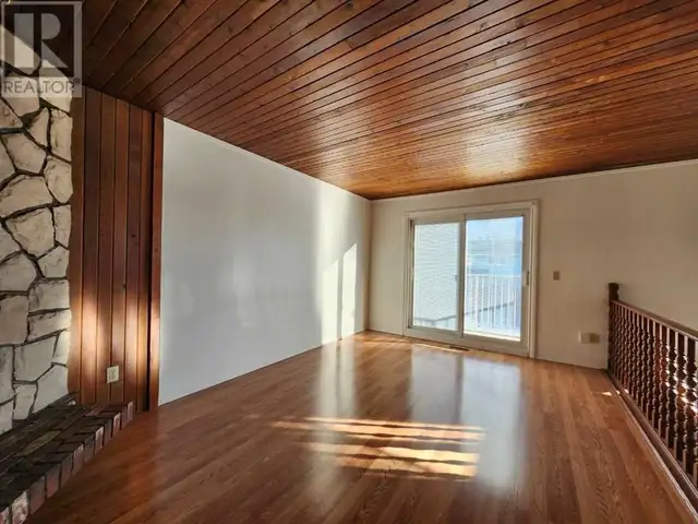 Rent reduced - 2 bedroom 2 story unit for rent off center street