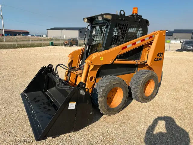 Case 430 Skid Steer. 2200 original hours ! in Other Business & Industrial in Winnipeg - Image 3