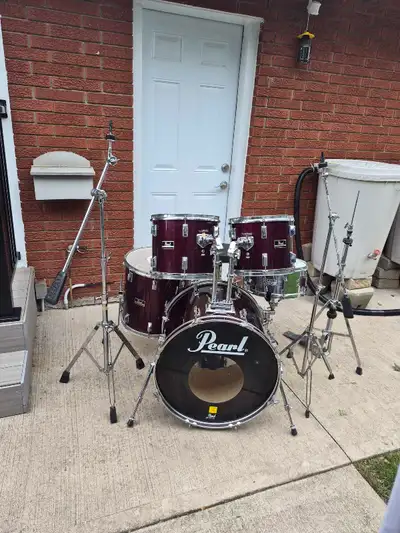 Pearl Export Drum Set, View more