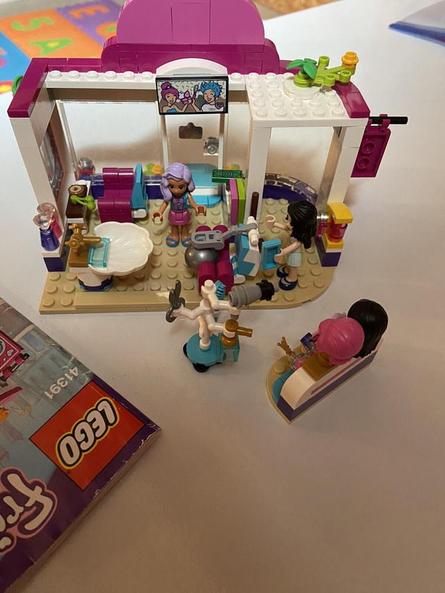 Lego Friends 41391 - Heartlake City Hair Salon - 100% Complete  in Toys & Games in Kitchener / Waterloo - Image 3