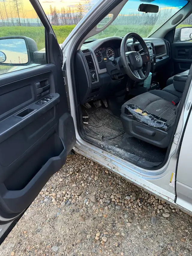 2010 ram 1500539809004368046085