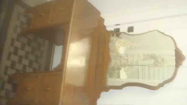 DRESSER+MIRROR_ANTIQUE_BEAUTIFUL in Dressers & Wardrobes in Edmonton - Image 2