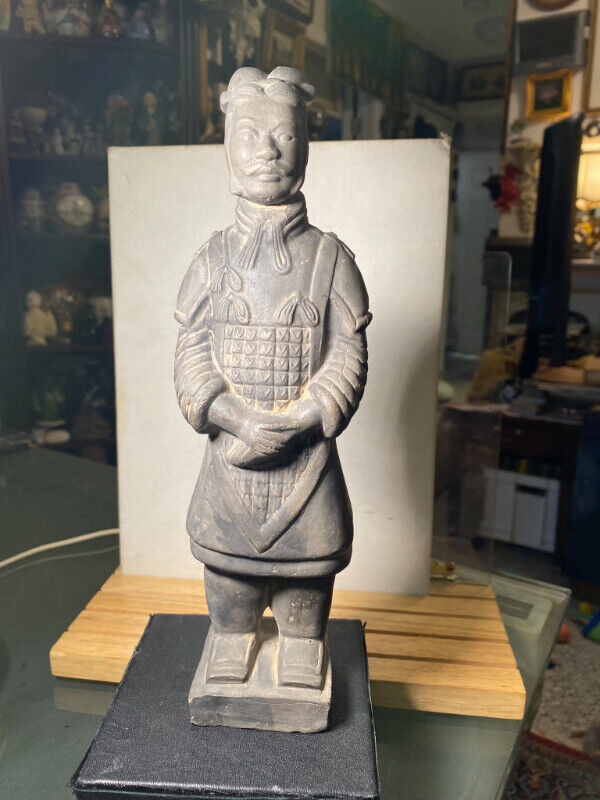 Terracotta Soldier Qin Dynasty Army 11" Clay Art Pottery Figurin in Arts & Collectibles in Vancouver - Image 3