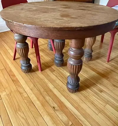 Table ronde vintage en chêne avec 2 panneaux, View more