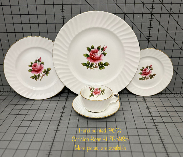 Vintage 1960s Northumbria CARLETON Rose Dinner place setting- Bo in Kitchen & Dining Wares in Mississauga / Peel Region