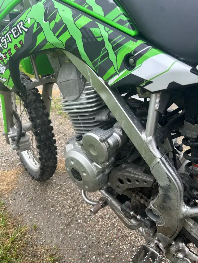 Kawasaki KLX 140L 2018 in Dirt Bikes & Motocross in Gatineau - Image 5