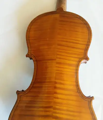 VIOLIN 4/4  BEAUTIFUL VIOLIN IN THE STYLE OF AMATI OR MAGGINI, View more