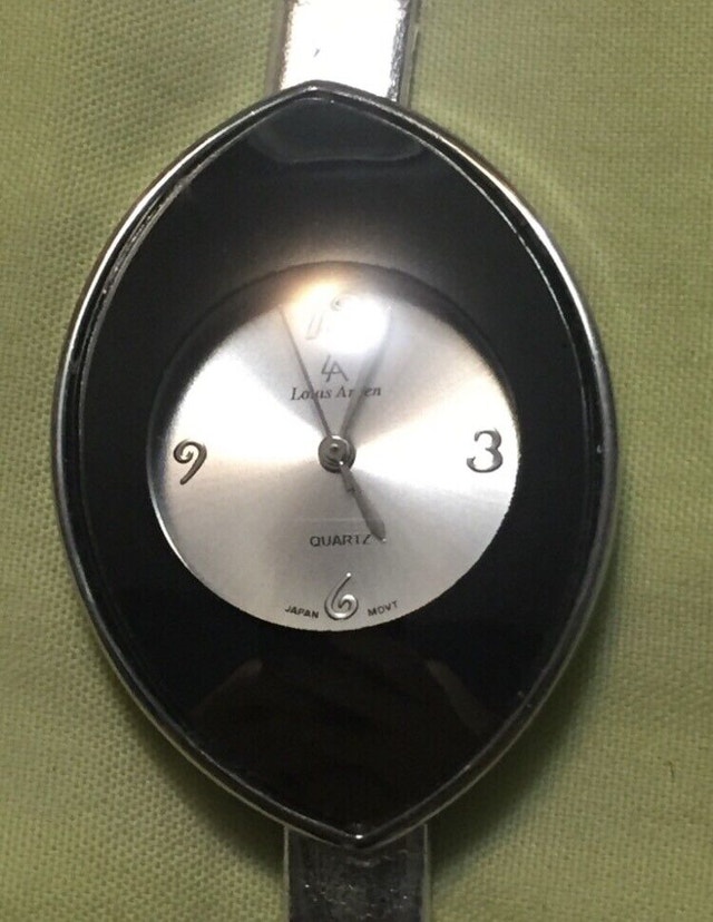Like new Louis Arden watch /needs battery replacement Jewellery