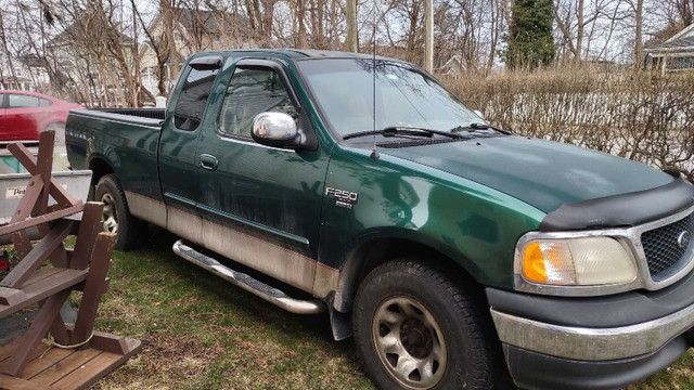 1999 Ford F250 LD in Cars & Trucks in St. Catharines - Image 2