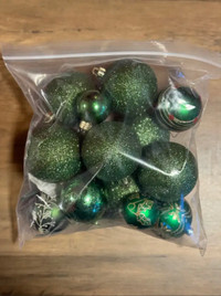 Green X-Mas Christmas Tree Bulbs Ornaments Decorations