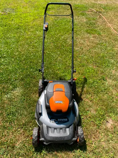 tondeuse Worx a batteries WG772, View more