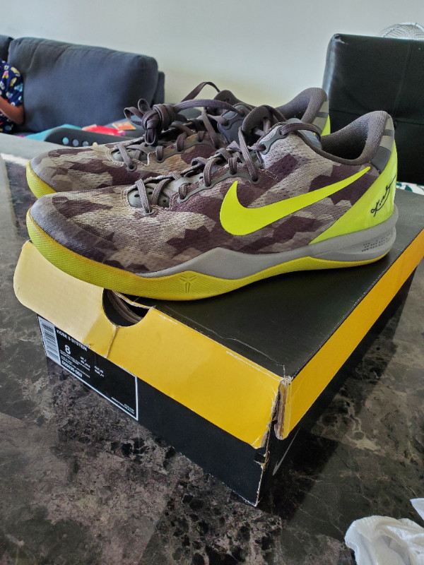 Nike Kobe 8 Rare Volt colorway! in Men's Shoes in Winnipeg
