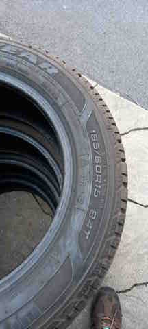 Pneus hiver Goodyear ultragrip 185/65r15 dans Pneus et jantes  à Saint-Hyacinthe - Image 2