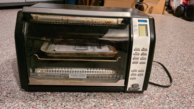 Toaster / Convection Oven - Black & Decker, View more