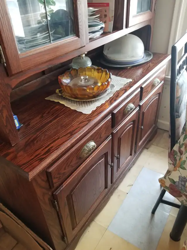 Vintage Wooden Hutch - Display Unit - made in Germany in Hutches & Display Cabinets in City of Toronto - Image 3