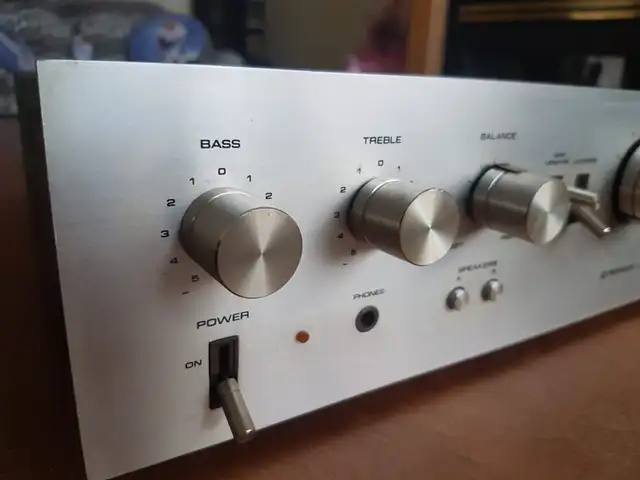 Pioneer SA-5500 II Vintage Stereo Integrated Amplifier for sale in Stereo Systems & Home Theatre in Markham / York Region - Image 6