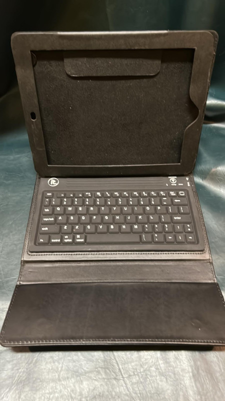 it. Wireless Tablet Keyboard in iPad & Tablet Accessories in Oshawa / Durham Region