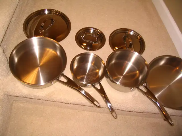 ZWILLING J.A HENCKELS TRUCLAD COOKWARE SET in Kitchen & Dining Wares in Edmonton - Image 3