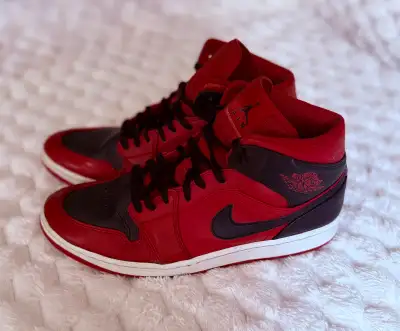 Jordan - AJ1 Mid Reverse Bred size 11.5, View more