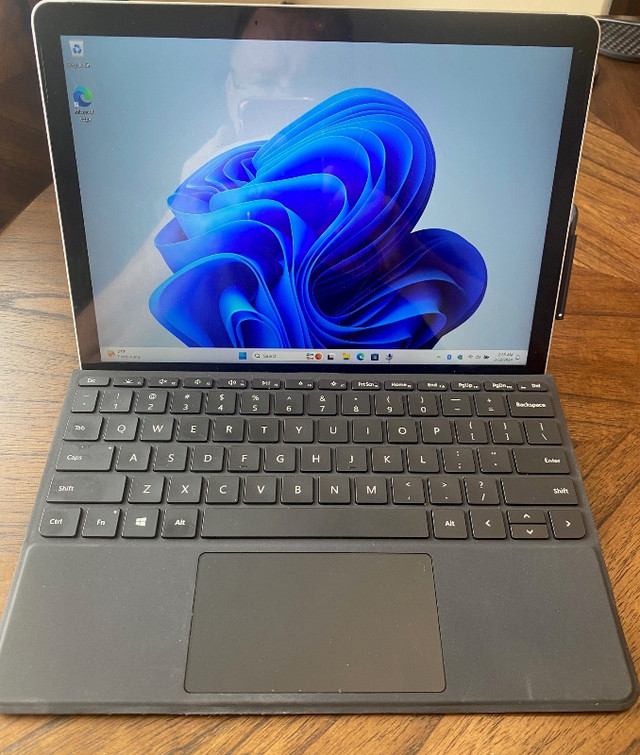 Surface Go in General Electronics in Cole Harbour