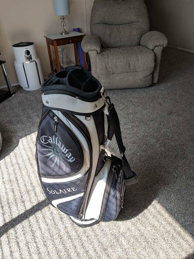 Ladies Callaway Solaire Golf Bag in Golf in Lethbridge - Image 3