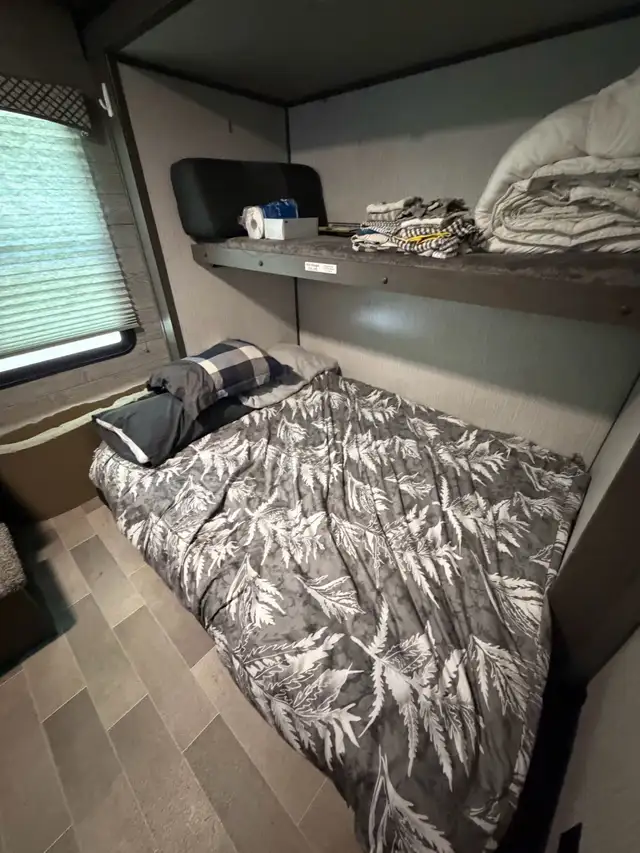 2021 31ft Embrace 2 pull-outs (9,740 Ibs / 4,400 Ib in Travel Trailers & Campers in Trenton - Image 8