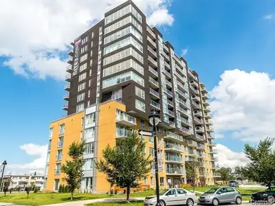 Spacieux & Luxueux Condo 5 1/2 a louer Ahuntsic Acadie Montréal