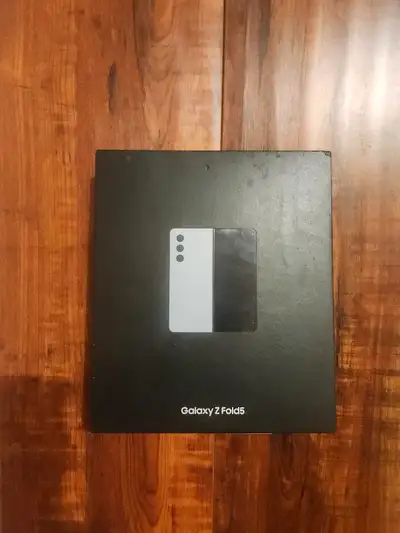 Mint 5G 256Gb Samsung Galaxy Fold 5 -- can Deliver , View more