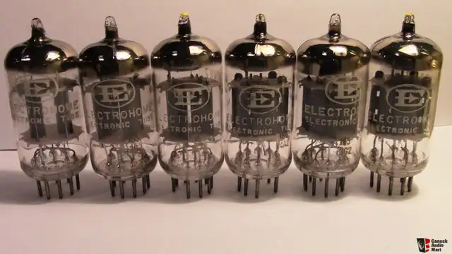 57 year vintage tube collection up for sale in Other in City of Toronto - Image 5