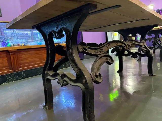 Hobbs Mfg Co Dining Table in Dining Tables & Sets in City of Toronto - Image 3