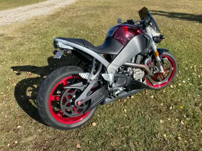 2008 Buell Lightning xb12scg(low centre of gravity, ideal for short riders) in Cherry Bomb 18,500kms...