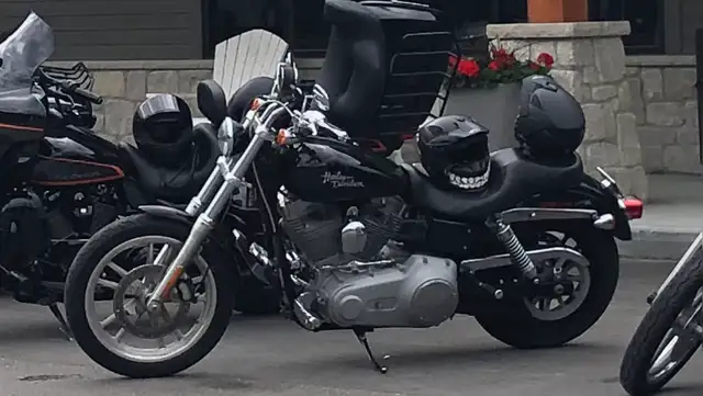 2009 Harley Davidson Dyna Super Glide in Street, Cruisers & Choppers in Barrie - Image 3