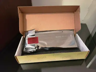 À vendre : batterie neuve pour ordinateur portable Toshiba, View more